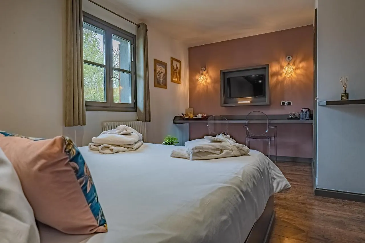 La maison rouge 3* Chambéry 3*,
